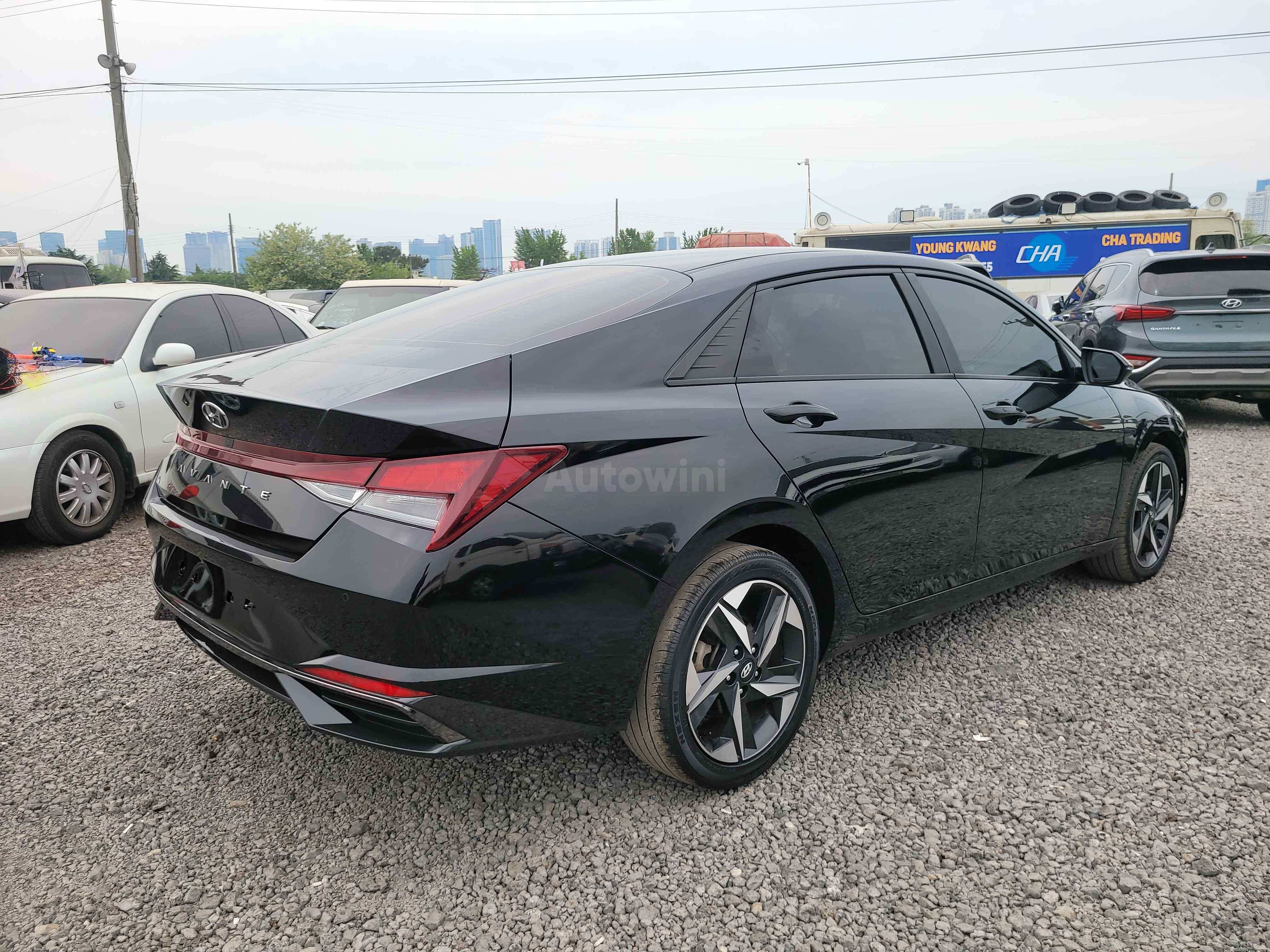 2021 HYUNDAI AVANTE VIN: KMHLM41EEMU017615