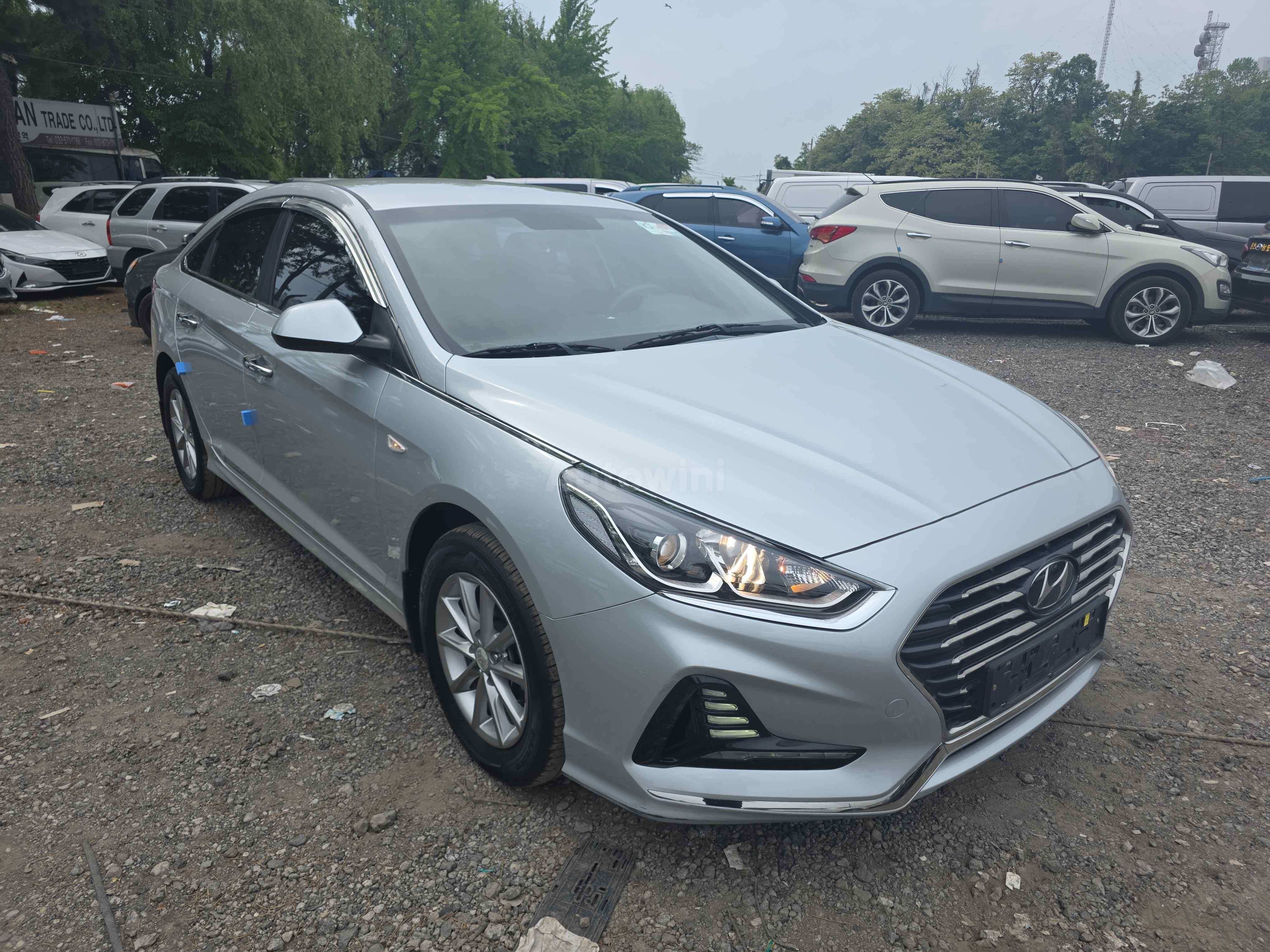 2018 HYUNDAI SONATA VIN: KMHE341DBJA387696
