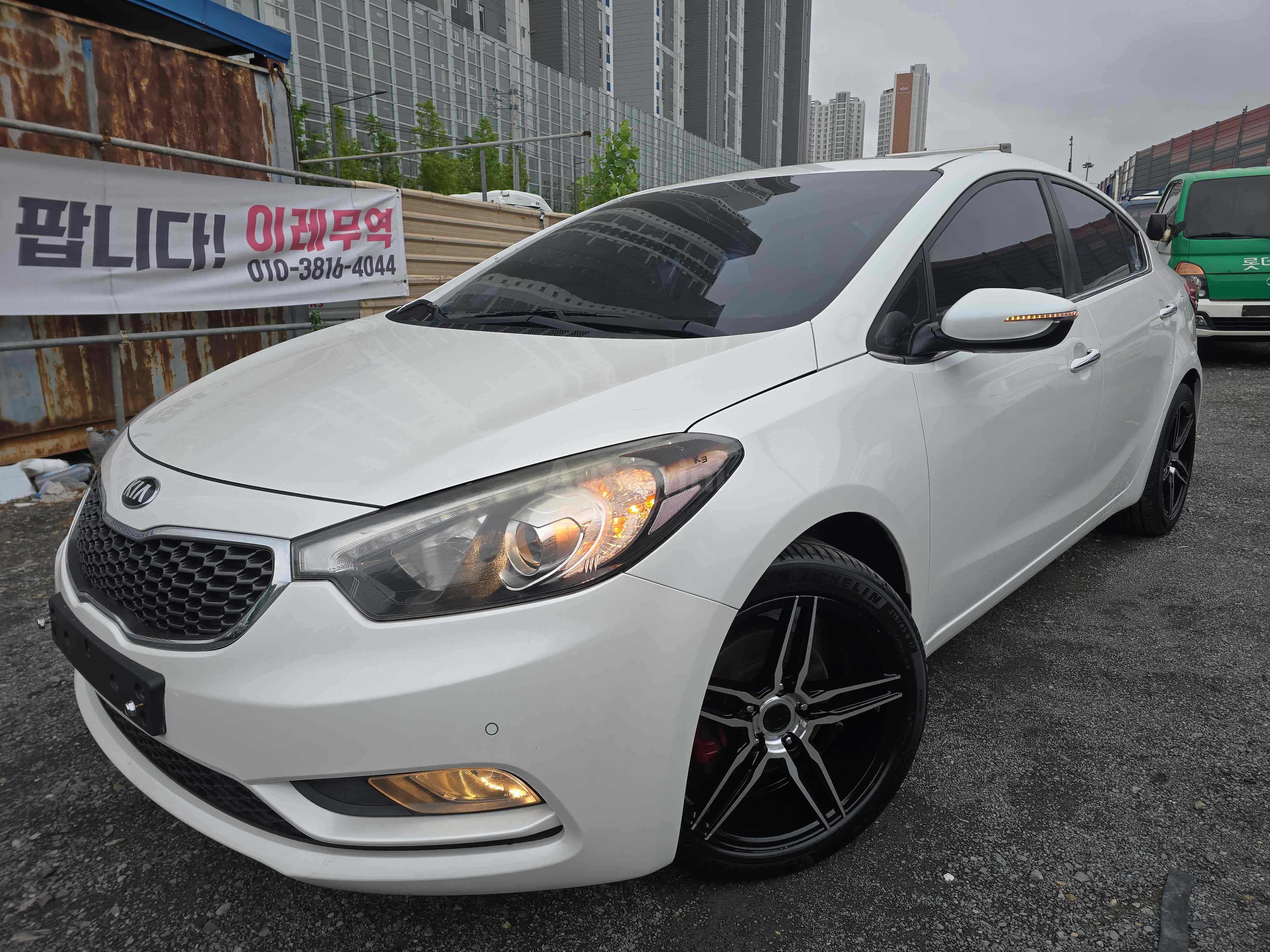 2014 KIA K3 VIN: KNAFZ412BEA151814