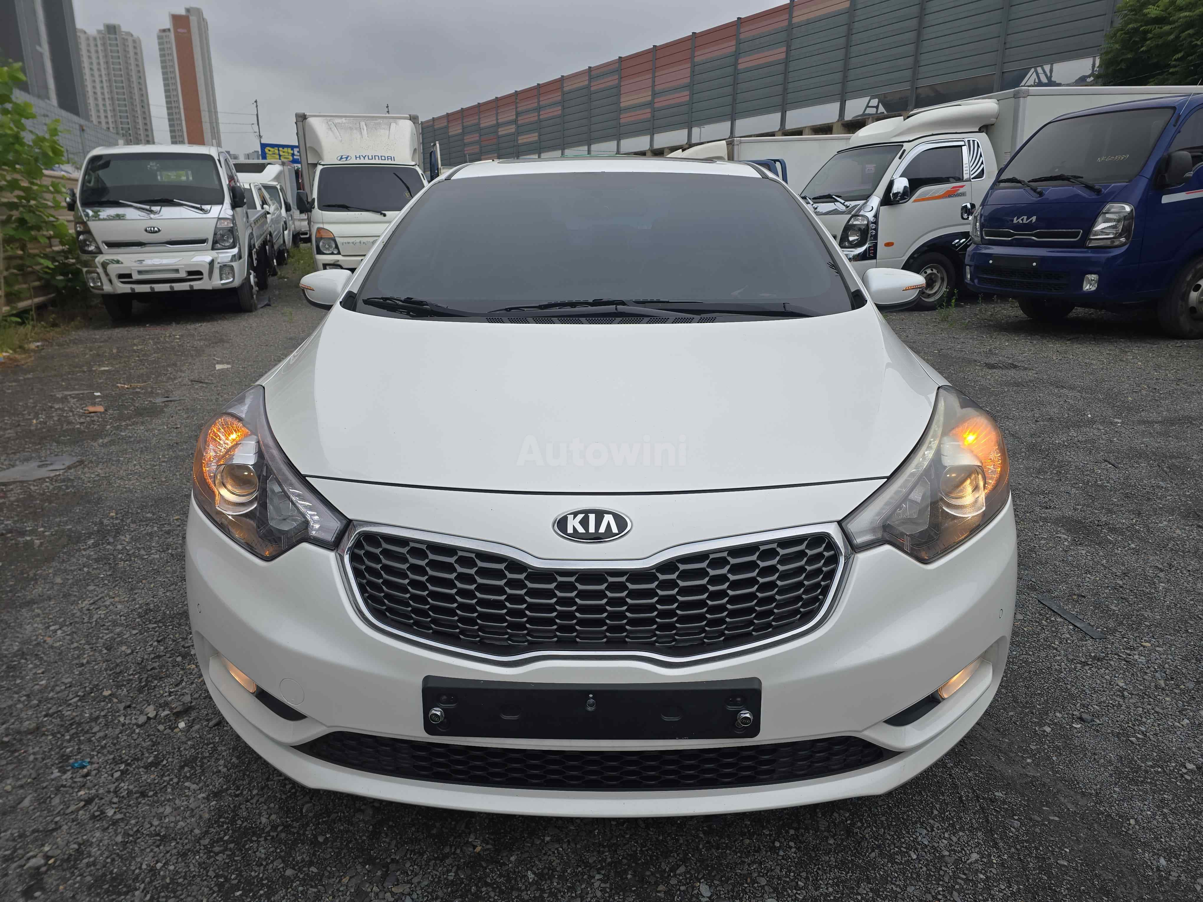 2014 KIA K3 VIN: KNAFZ412BEA151814