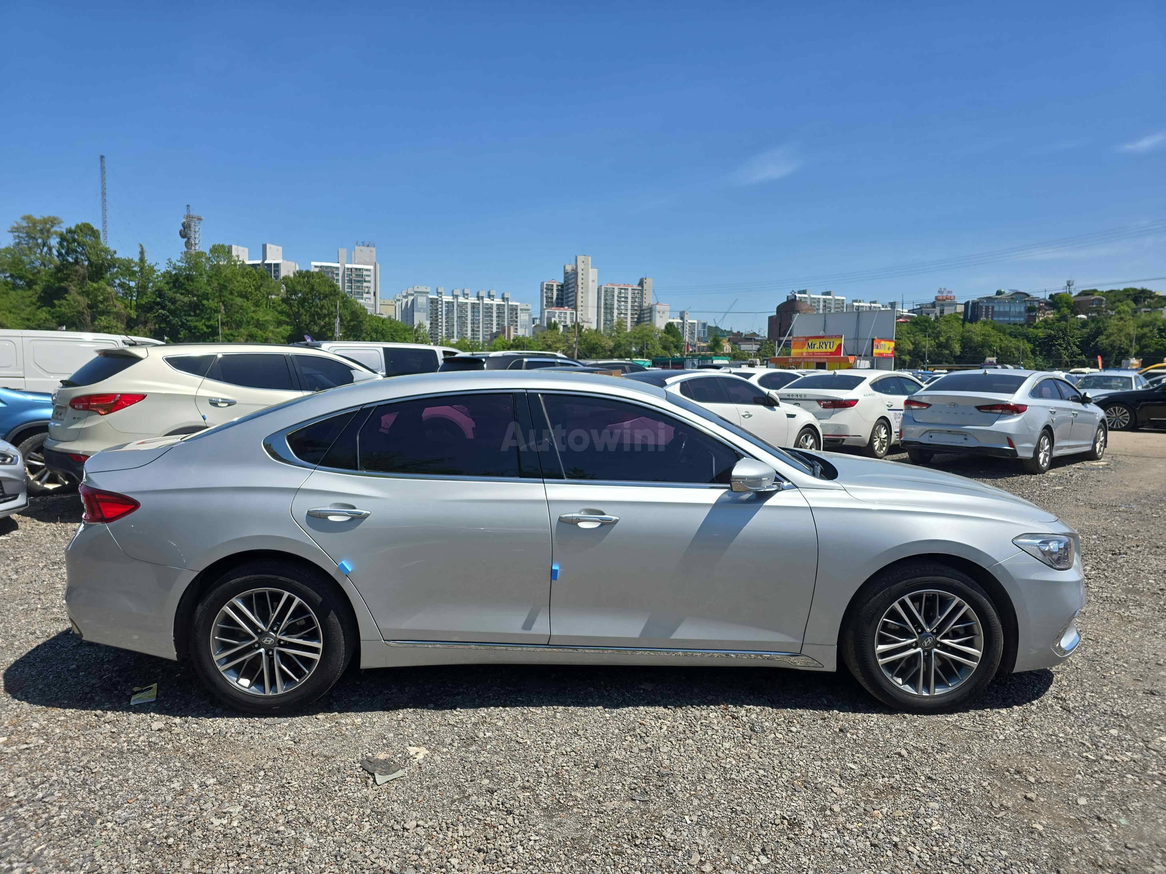 2018 HYUNDAI GRANDEUR VIN: KMHF341NBJA139217