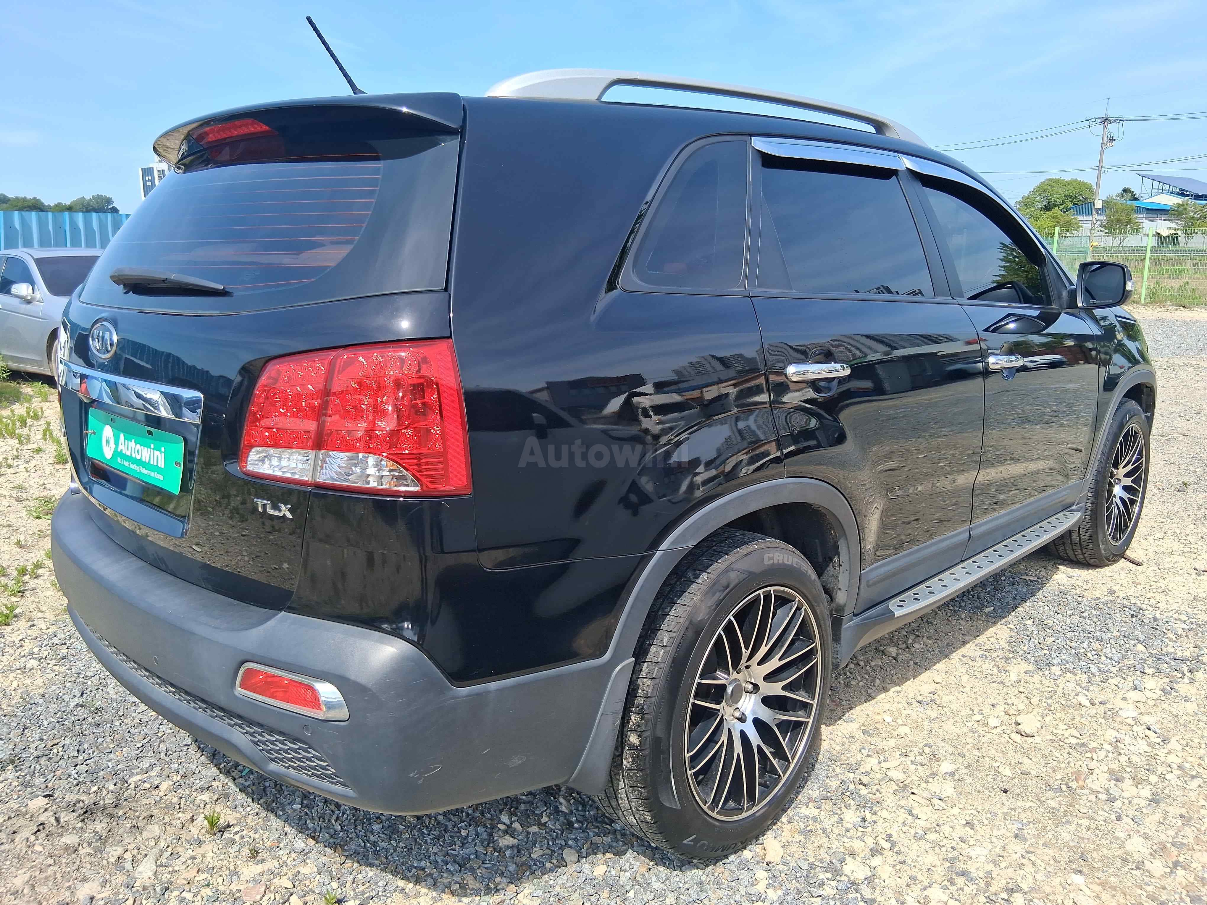 2010 KIA SORENTO VIN: KNAKU815BAA097597