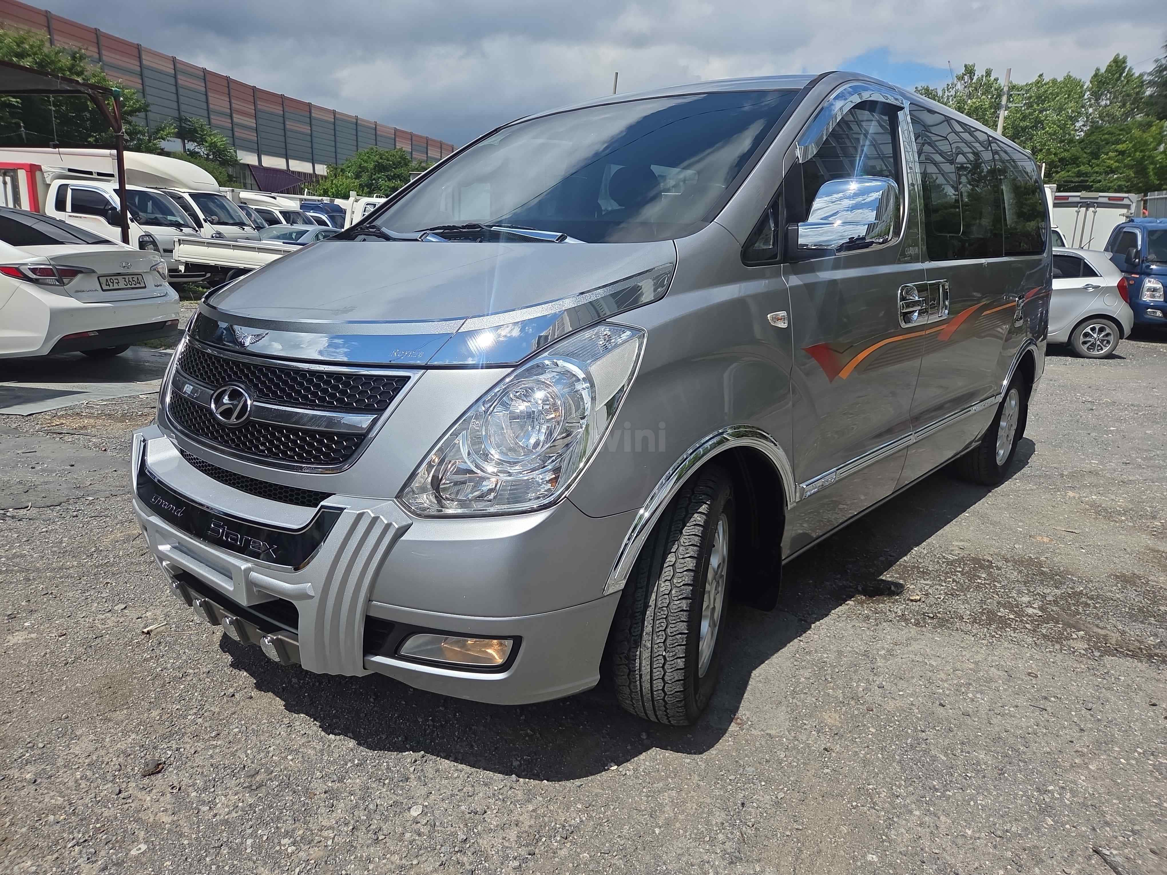 2012 HYUNDAI STAREX VIN: KMJWA37KBCU495738