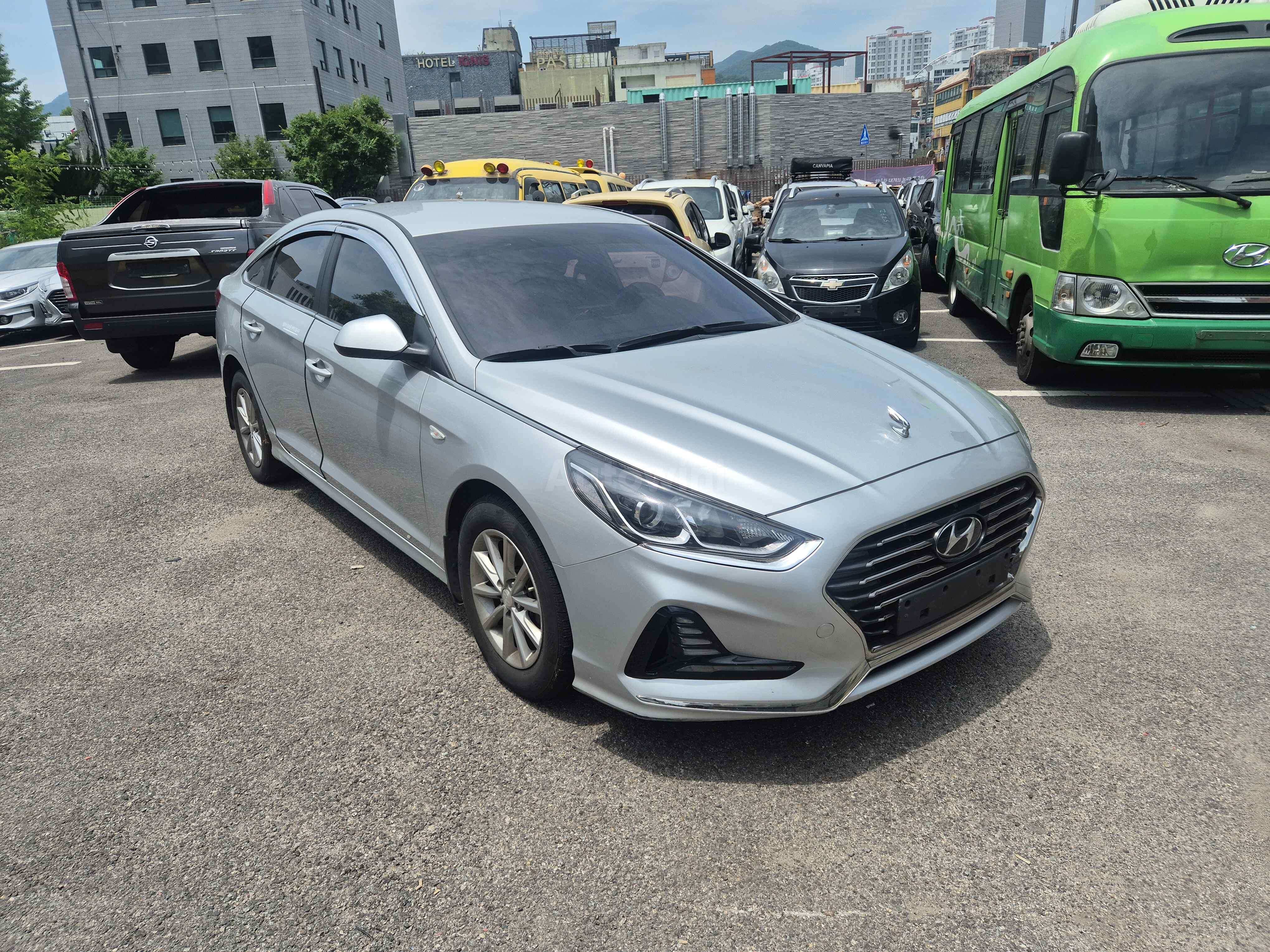 2018 HYUNDAI SONATA VIN: KMHE341DBJA487874