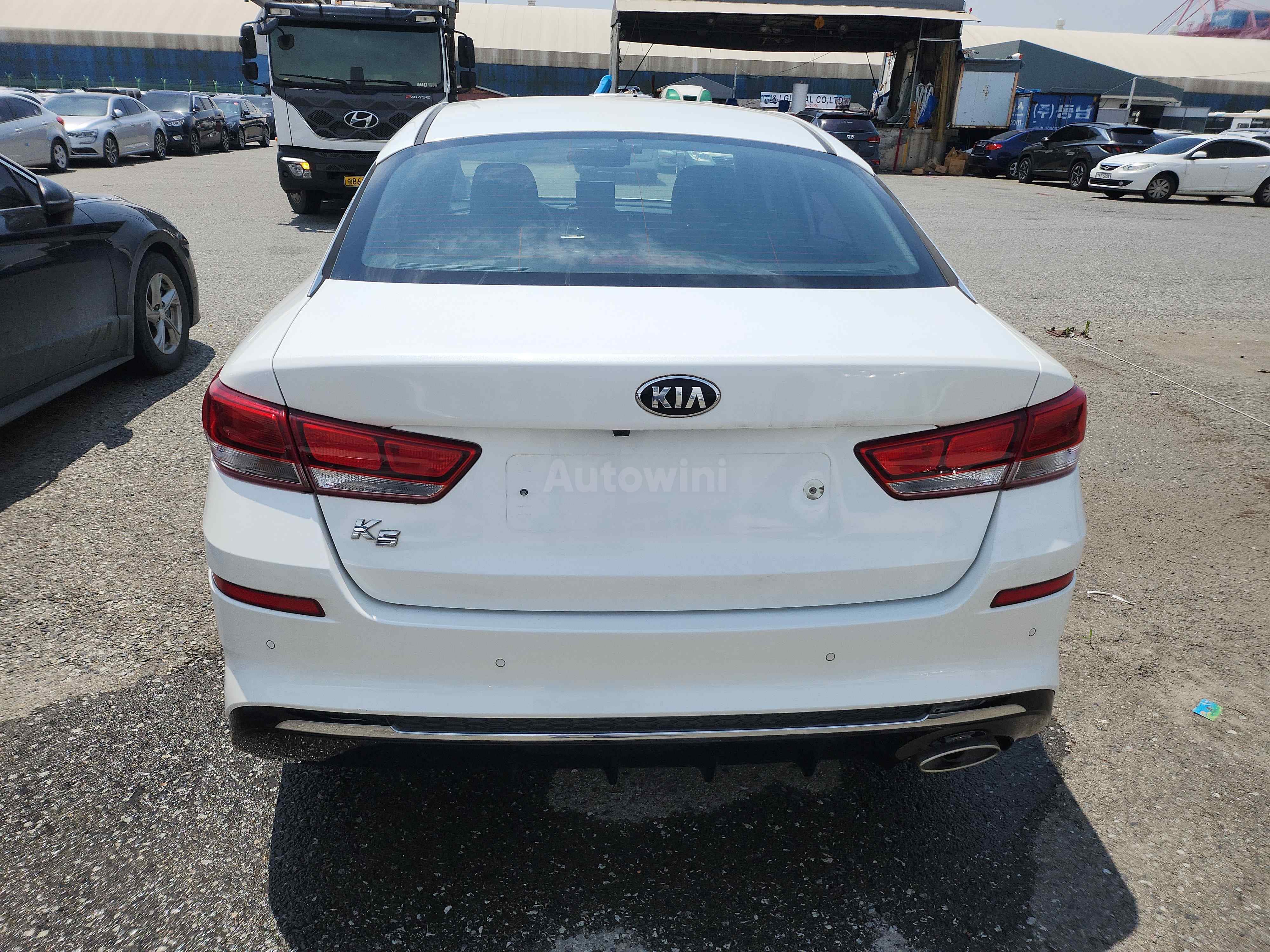 2019 KIA K5 VIN: KNAGS4416BKA28786