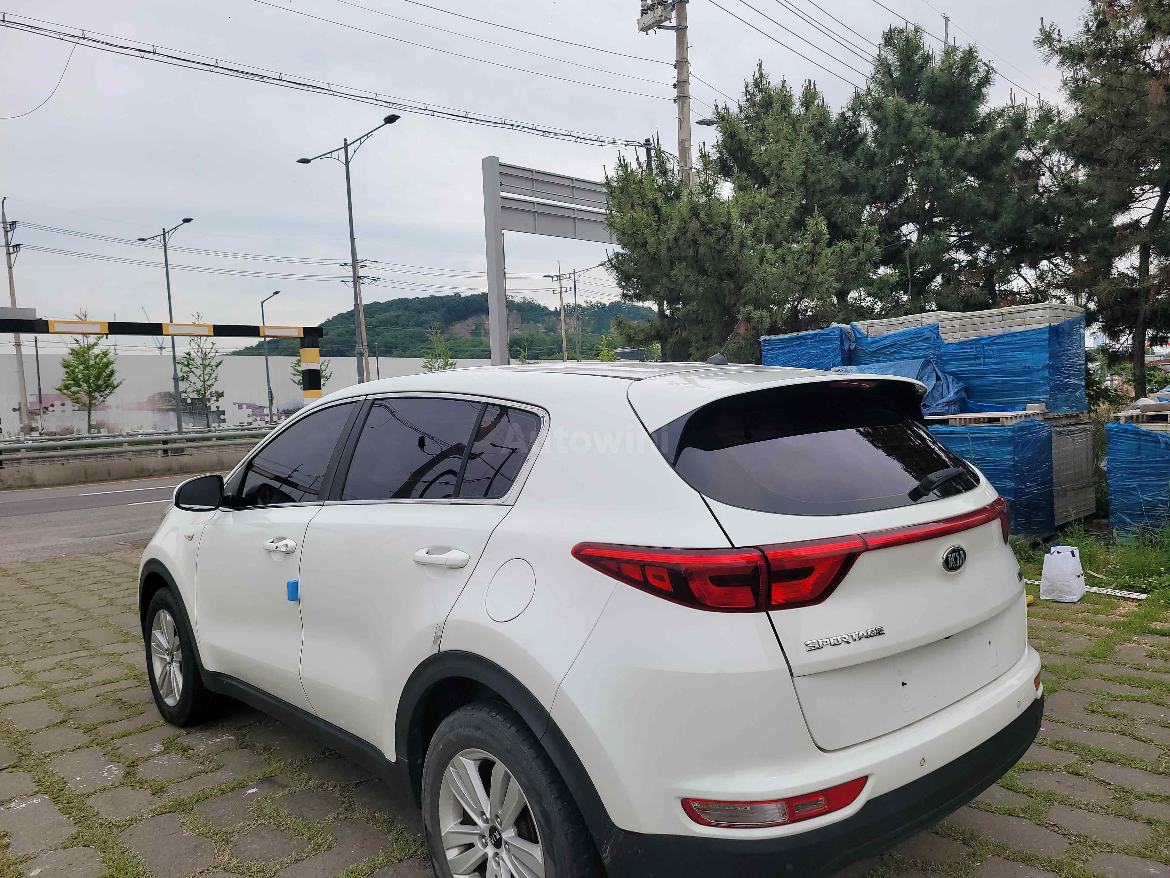 2016 KIA SPORTAGE VIN: KNAPN815GGK094268