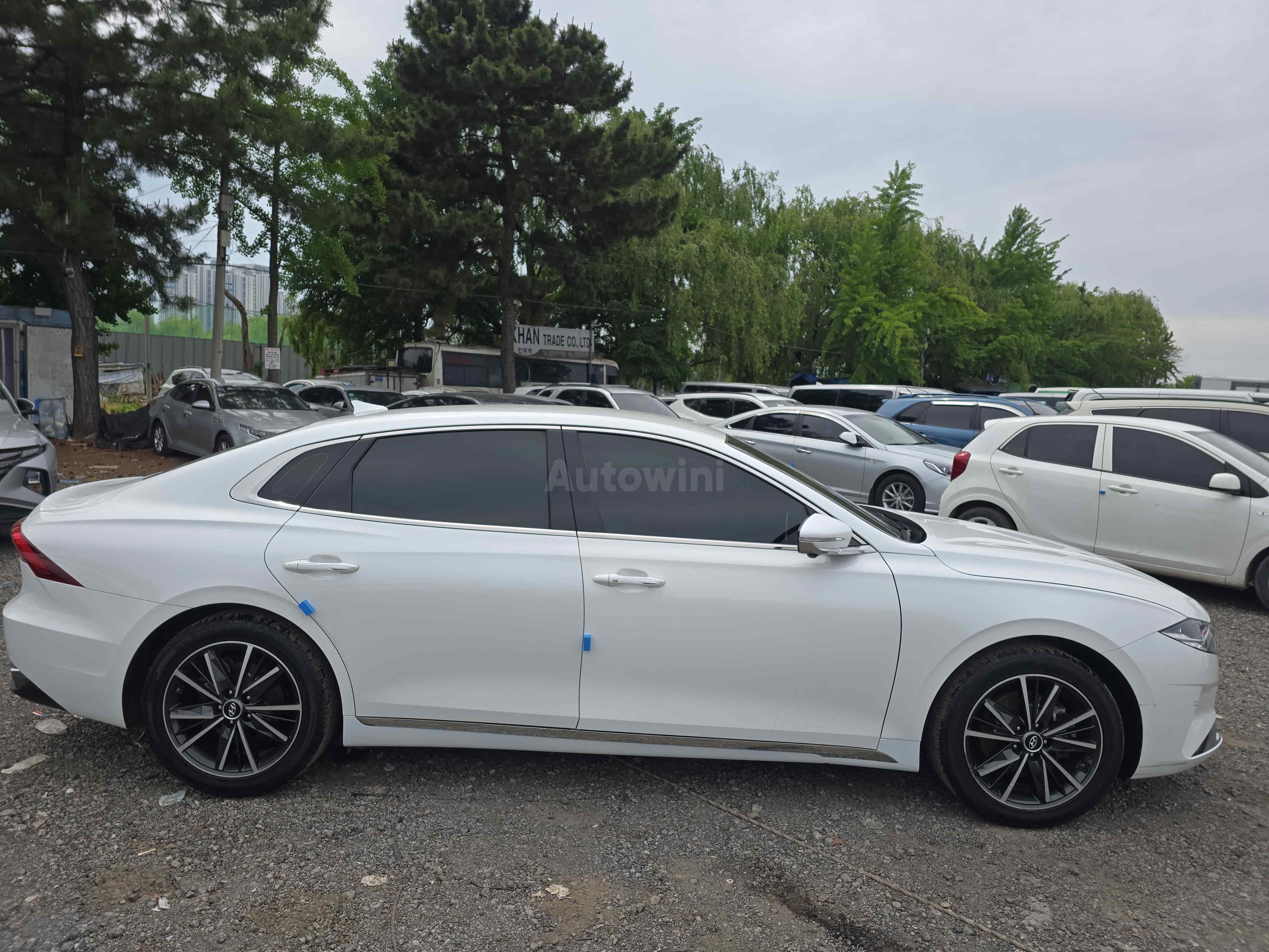2022 HYUNDAI GRANDEUR VIN: KMHF141DBNA492196