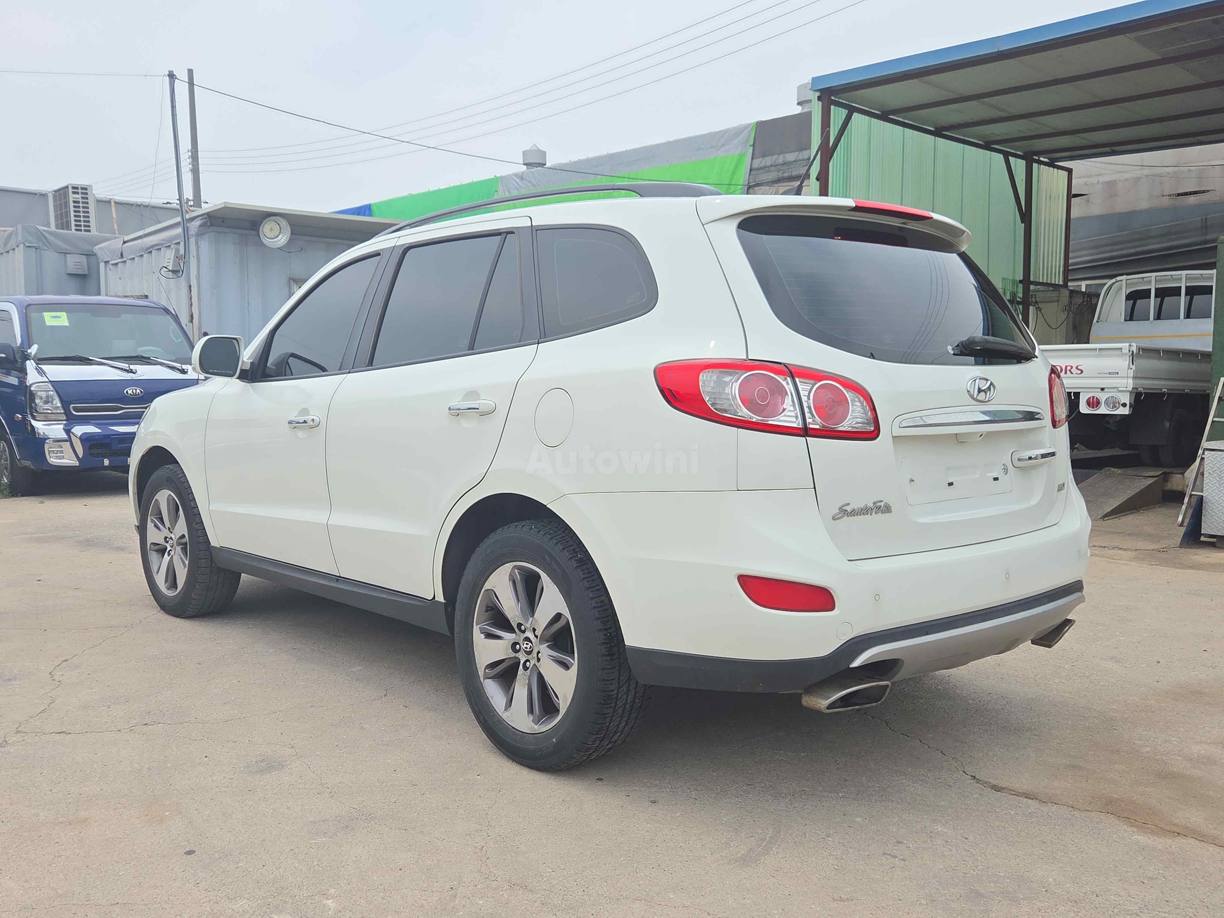 2012 HYUNDAI SANTAFE VIN: KMHSJ81UBCU823824