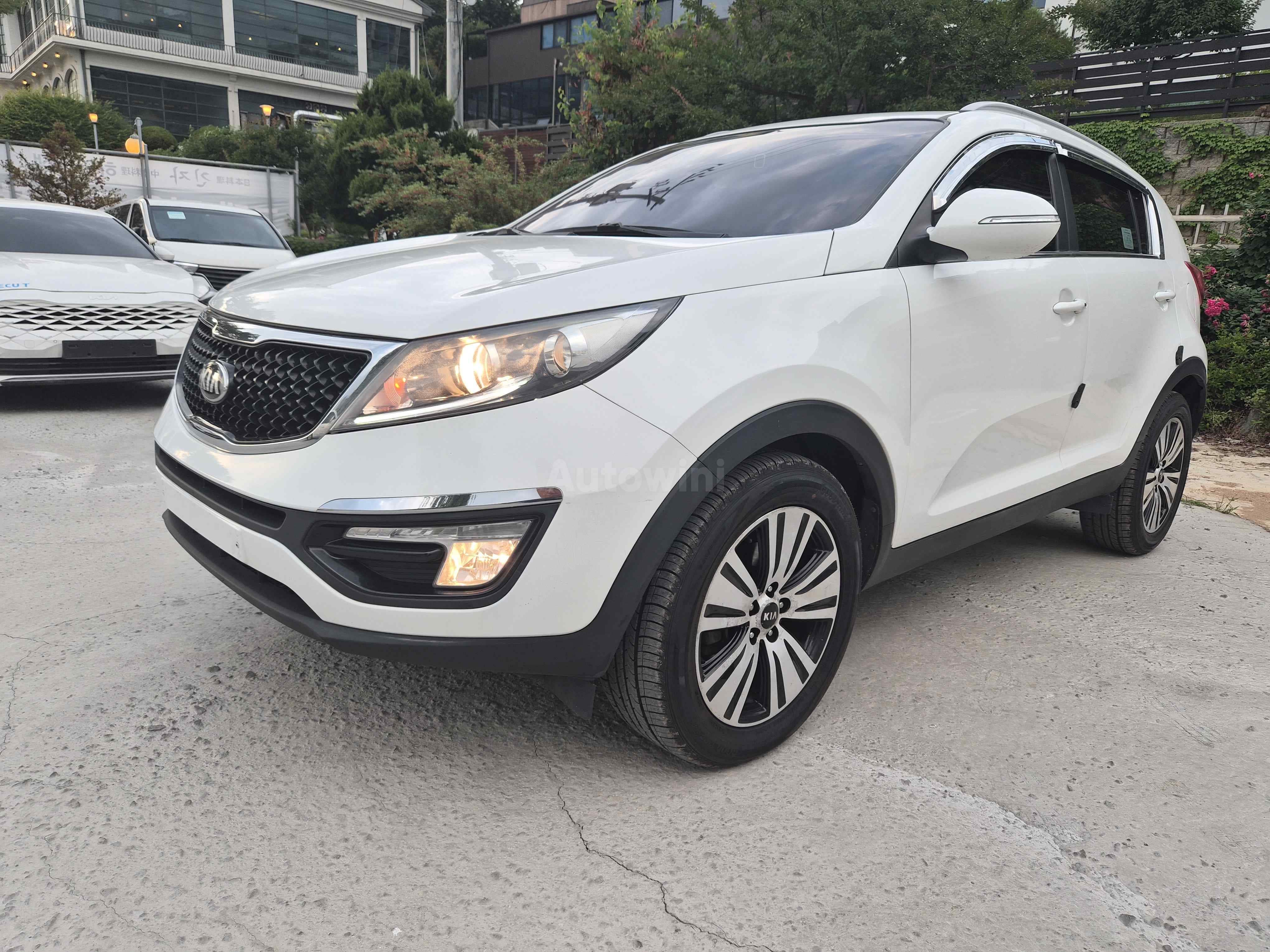 2015 KIA SPORTAGE VIN: KNAPC813DFK688383