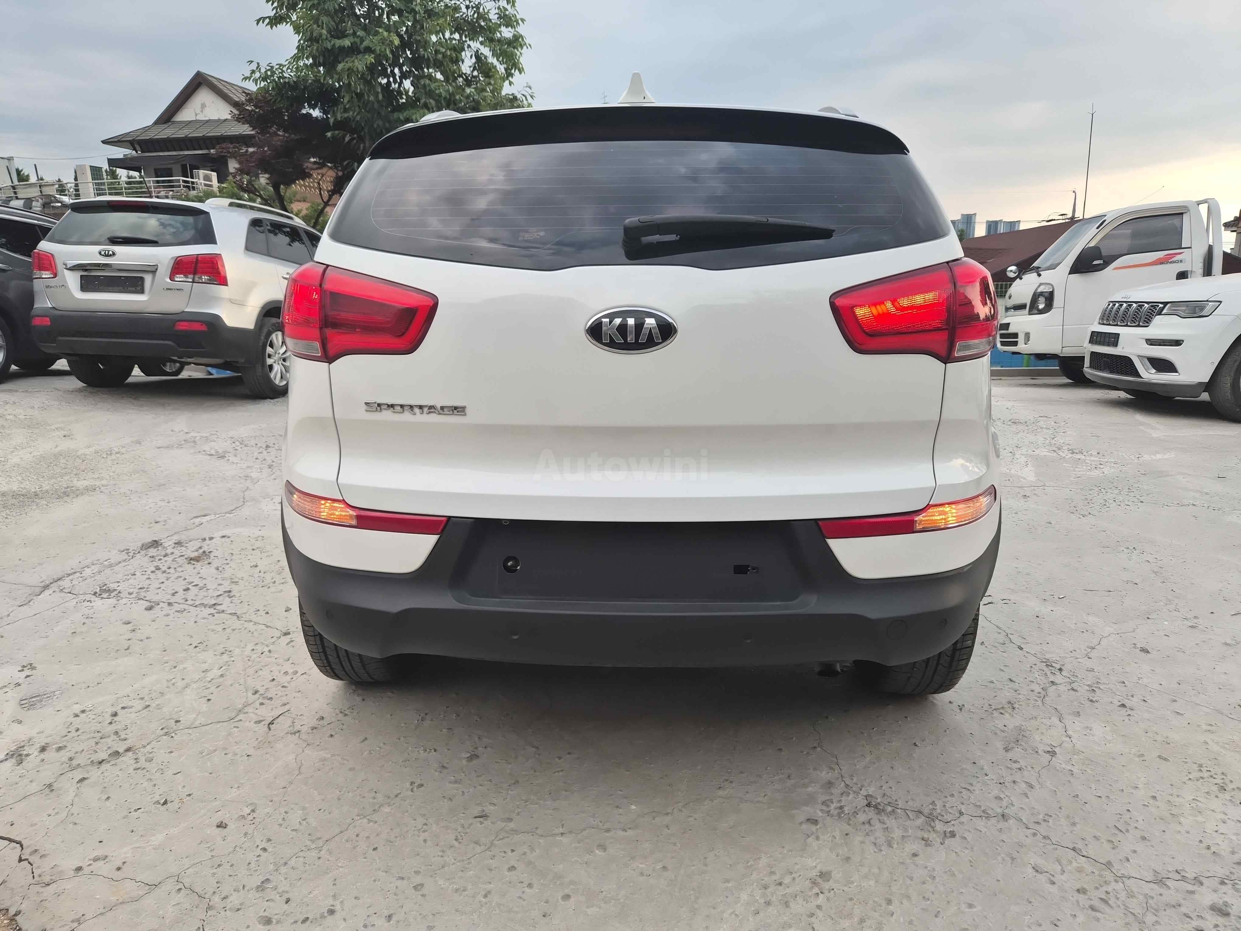 2015 KIA SPORTAGE VIN: KNAPC813DFK688383
