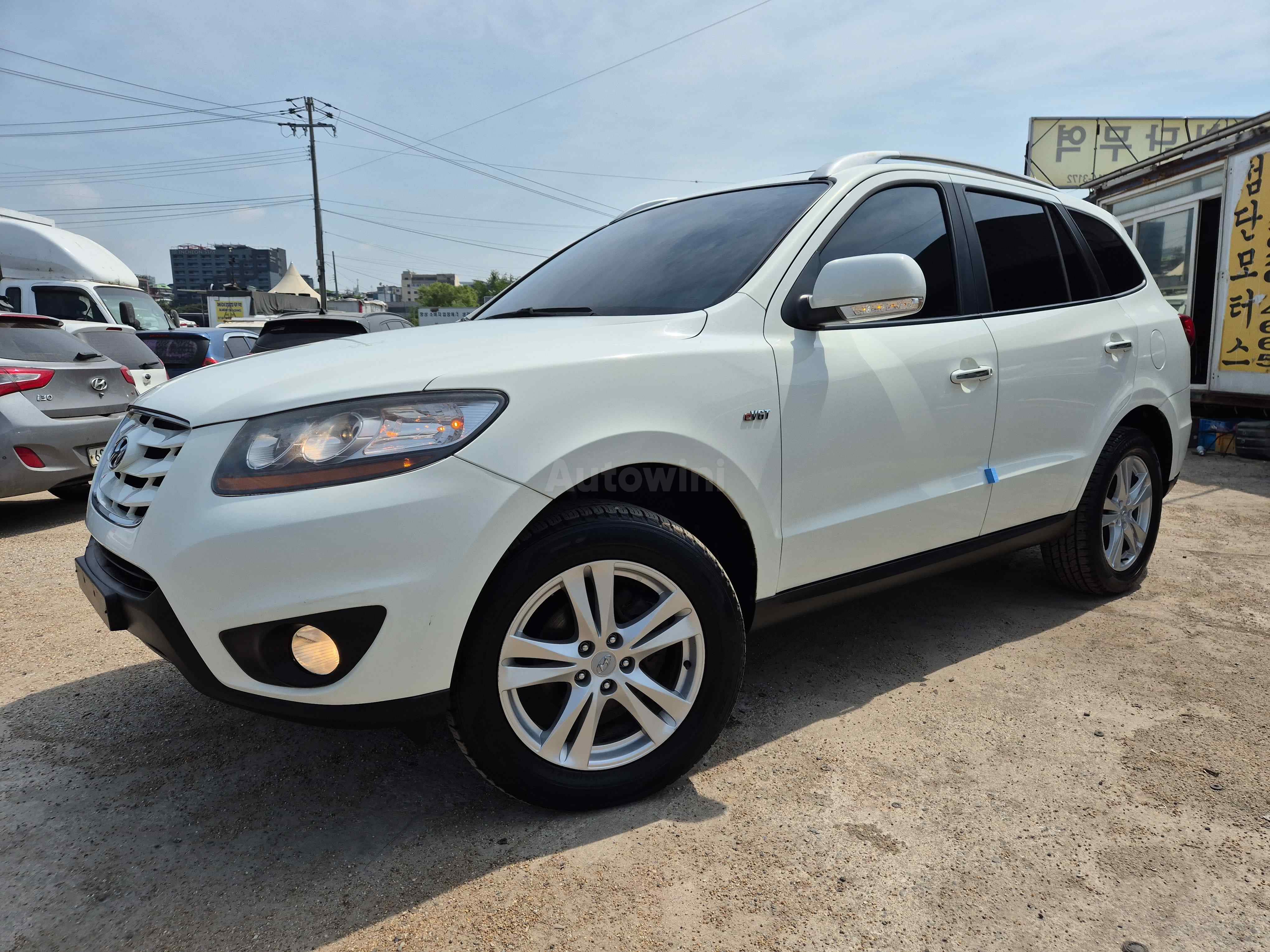2010 HYUNDAI SANTAFE VIN: KMHSJ81UBAU563946