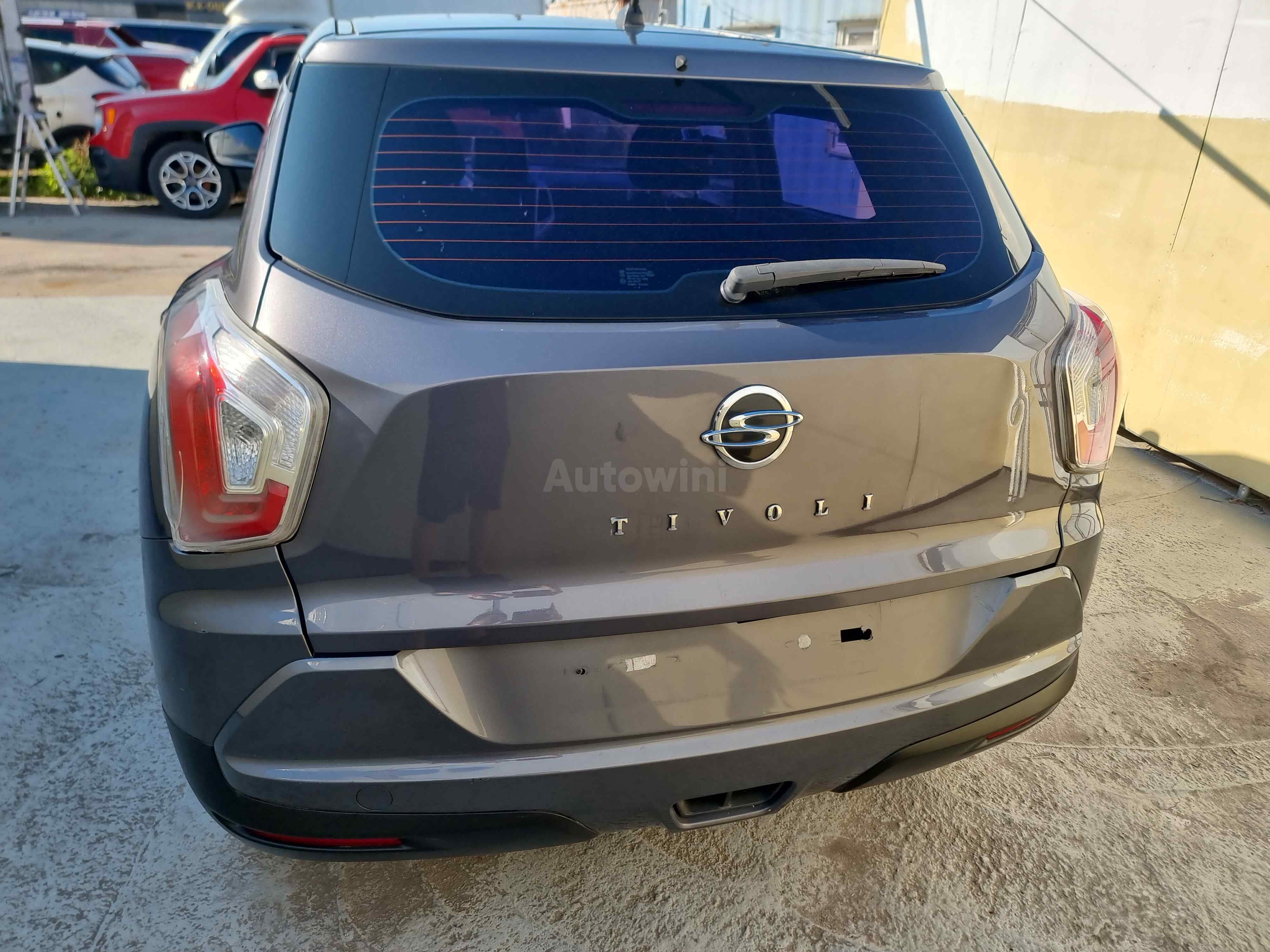 2016 KGM (SSANGYONG) TIVOLI VIN: KPBXH3AR1GP048651