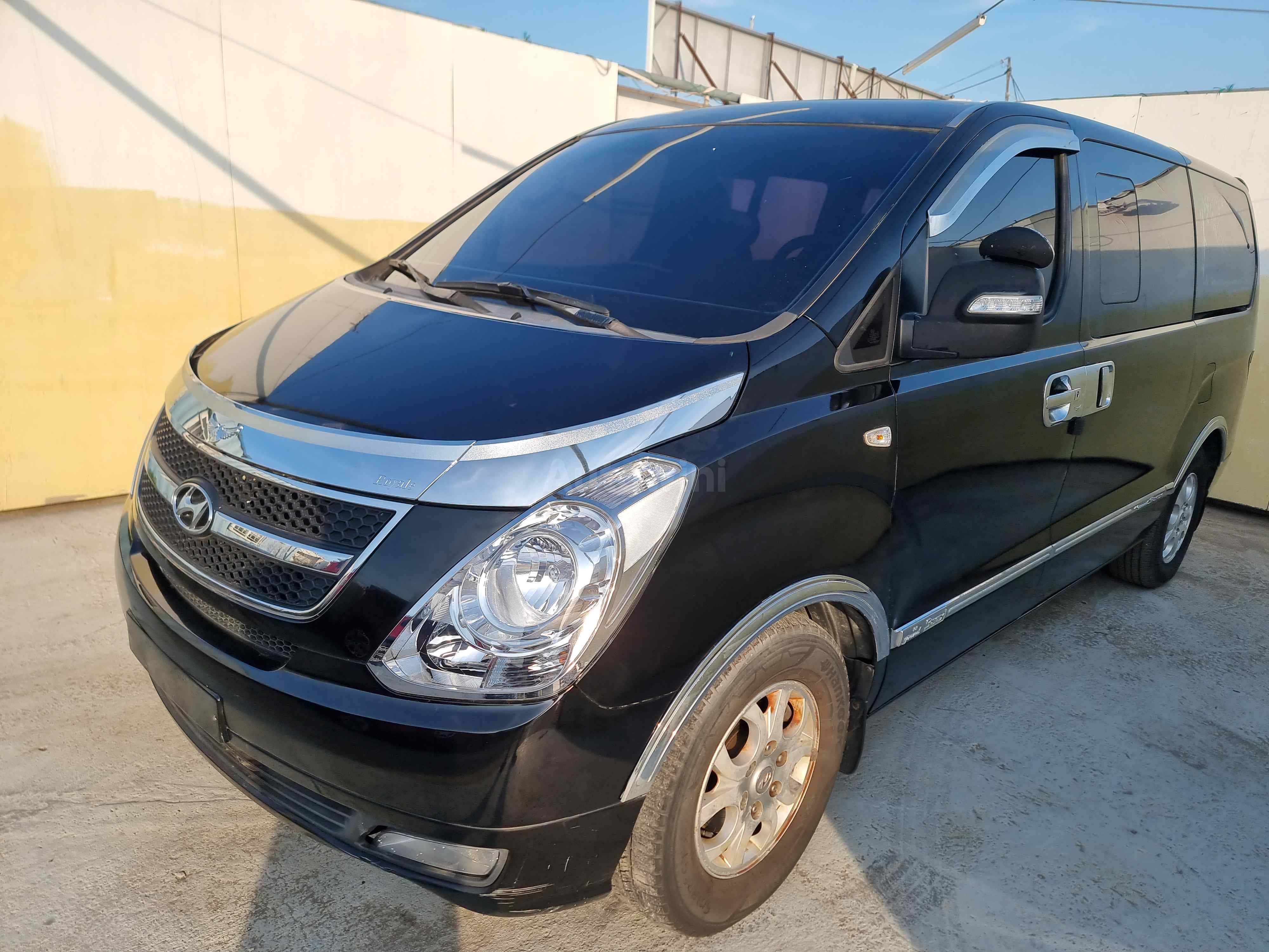 2010 HYUNDAI STAREX VIN: KMJWA37JBAU177566