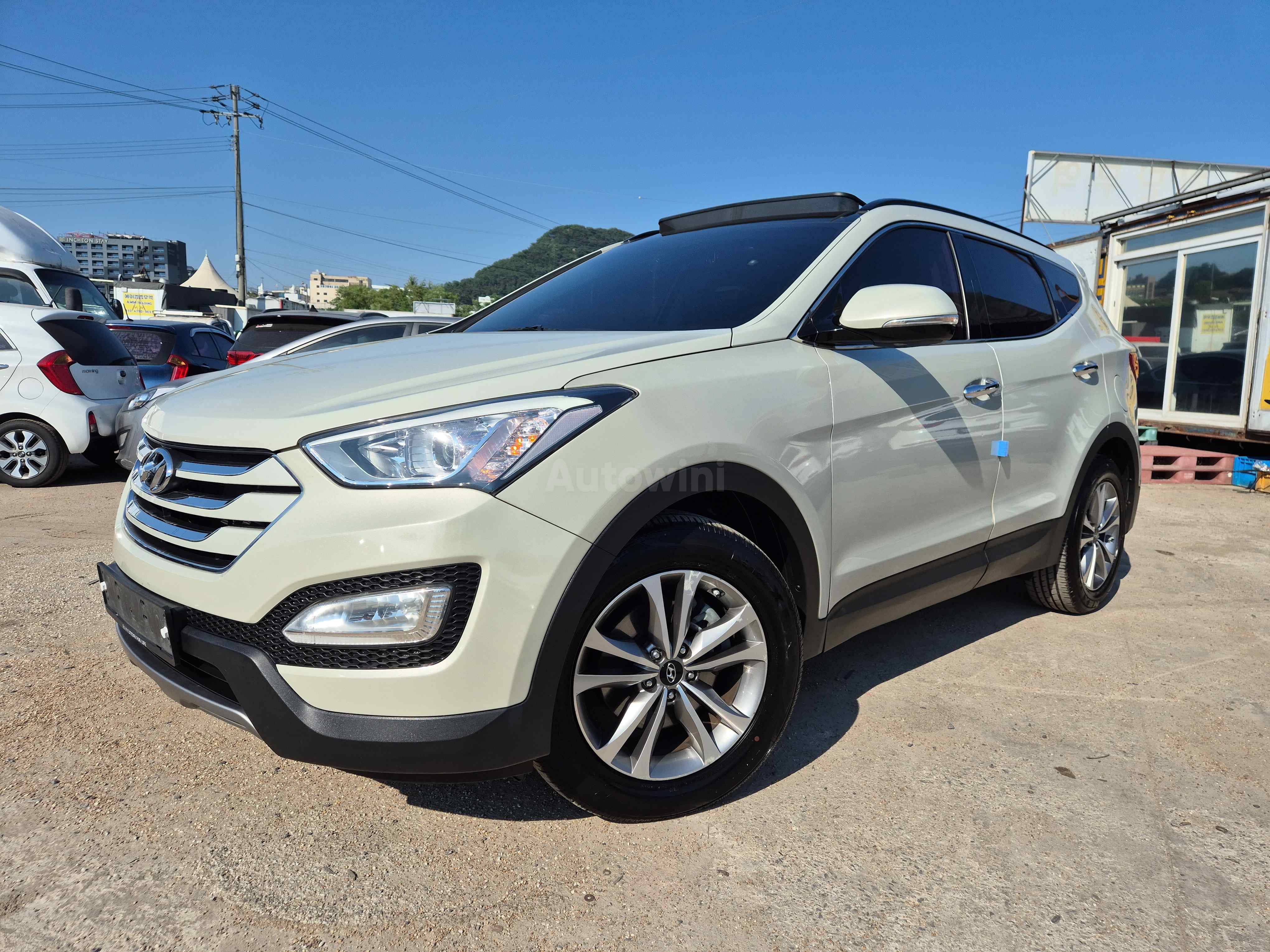 2015 HYUNDAI SANTAFE VIN: KMHSW81UDFU428093