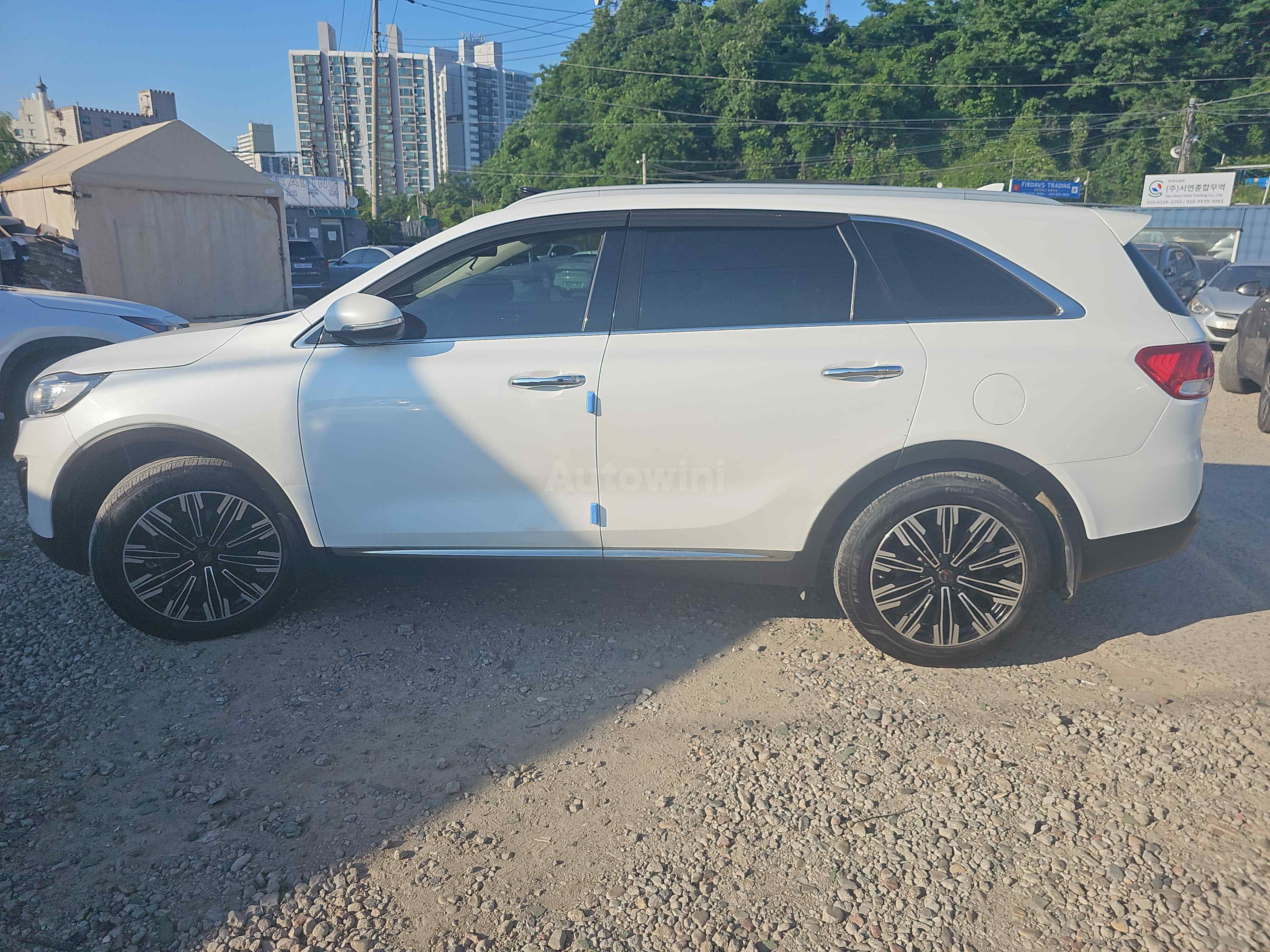 2015 KIA SORENTO VIN: KNAPK81BBFA104670