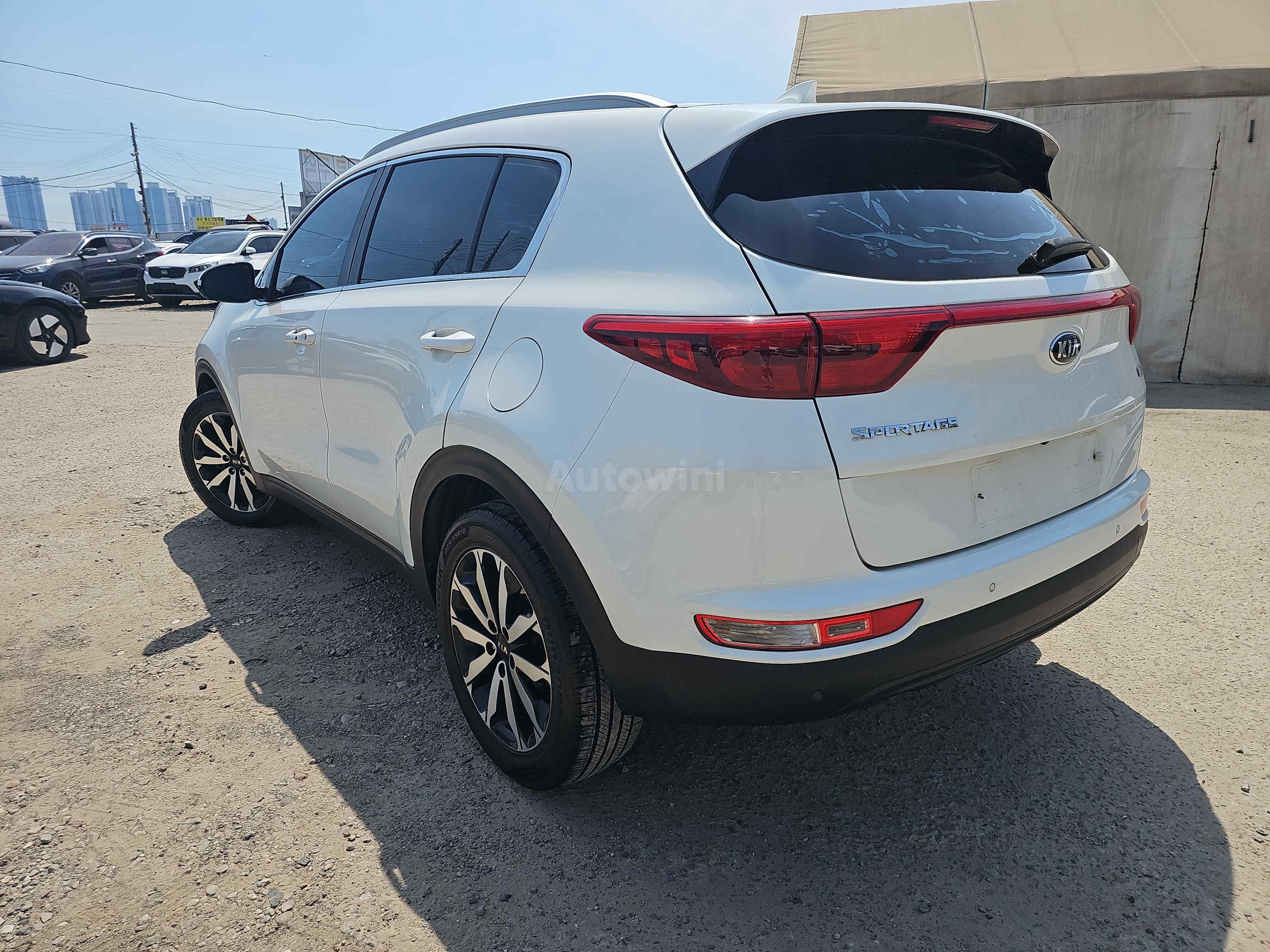 2018 KIA SPORTAGE VIN: KNAP6815GJK545157