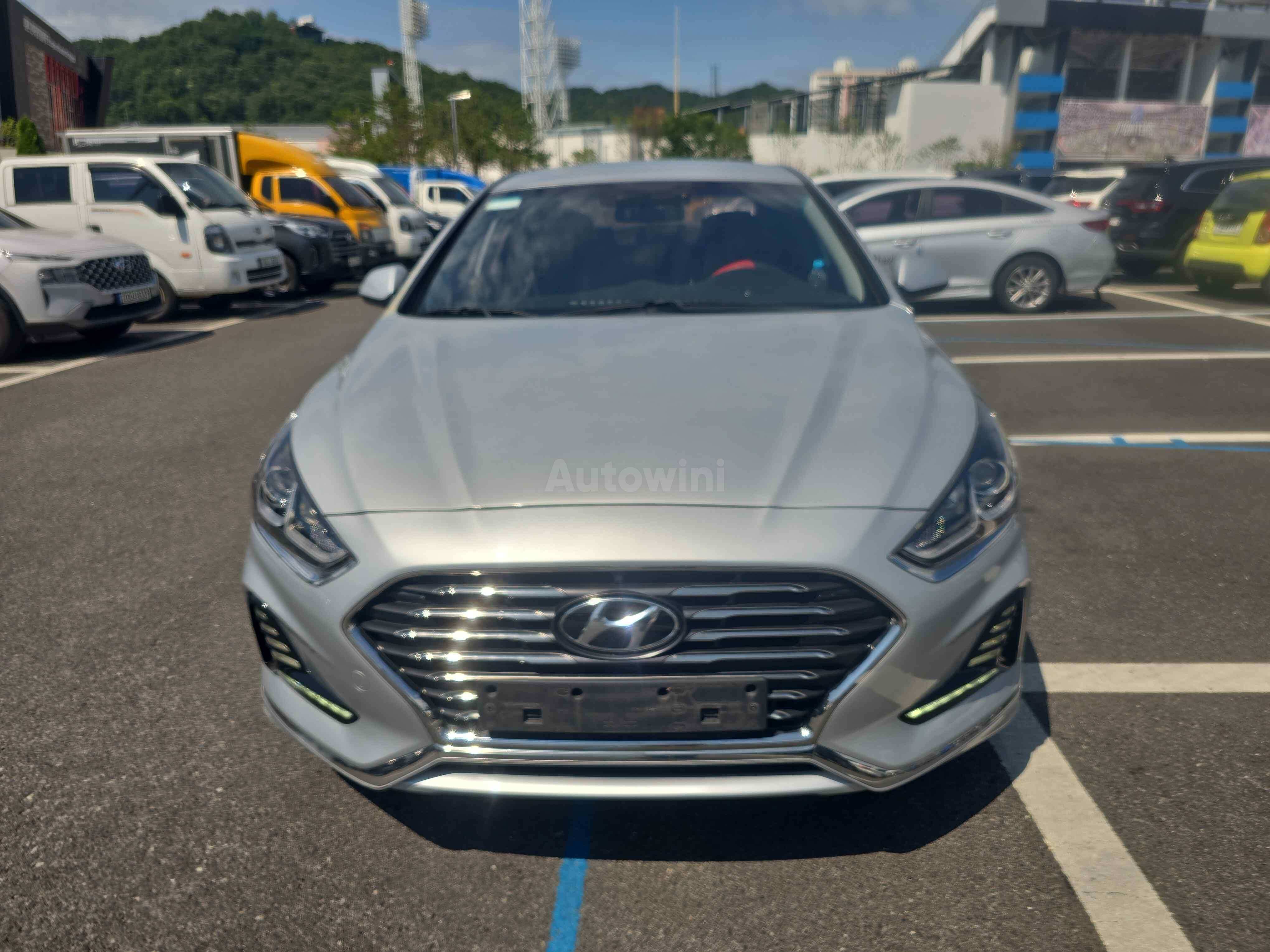 2019 HYUNDAI SONATA VIN: KMHE341DBKA506099
