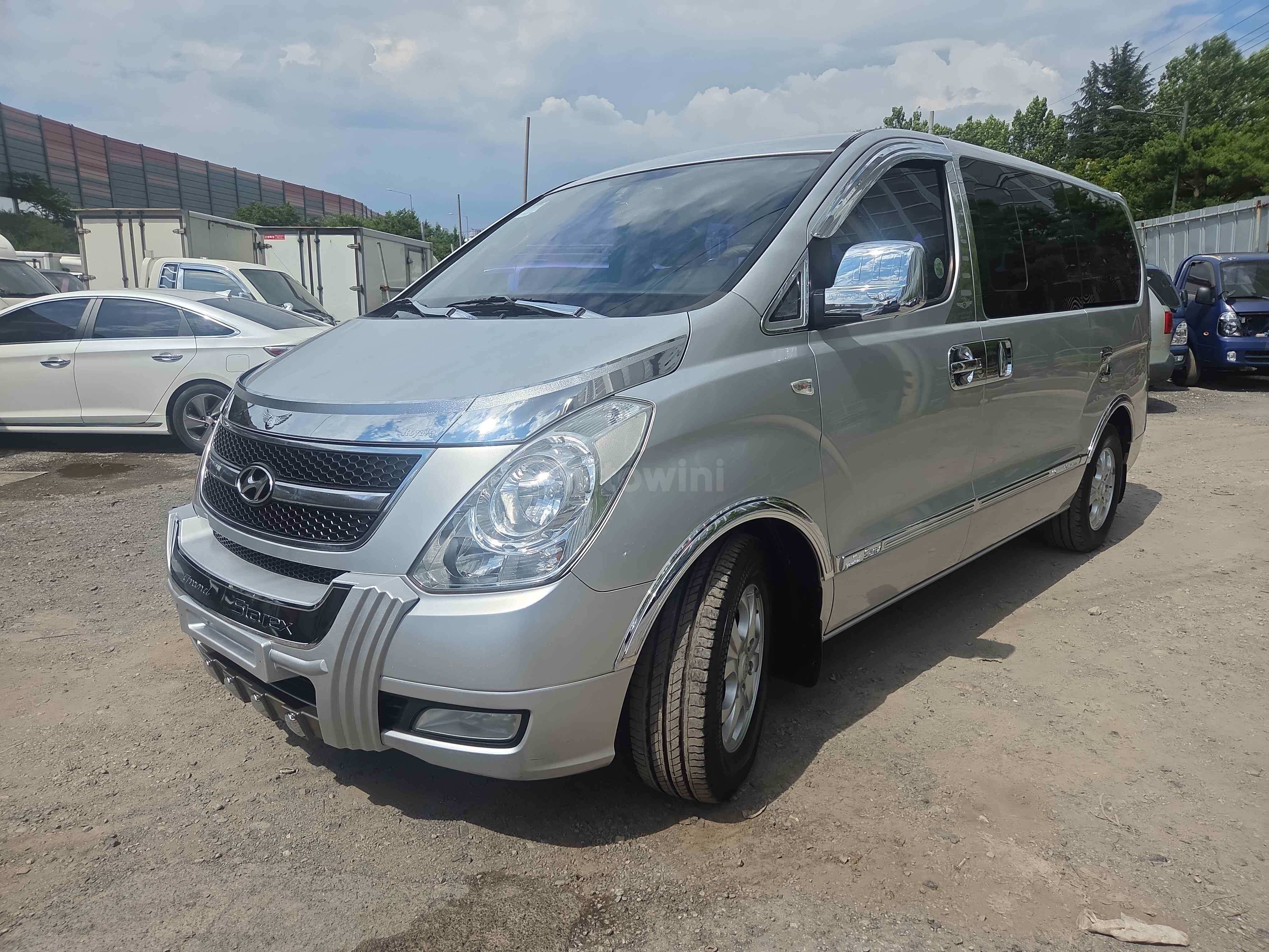 2009 HYUNDAI STAREX VIN: KMJWAH7JP9U155382