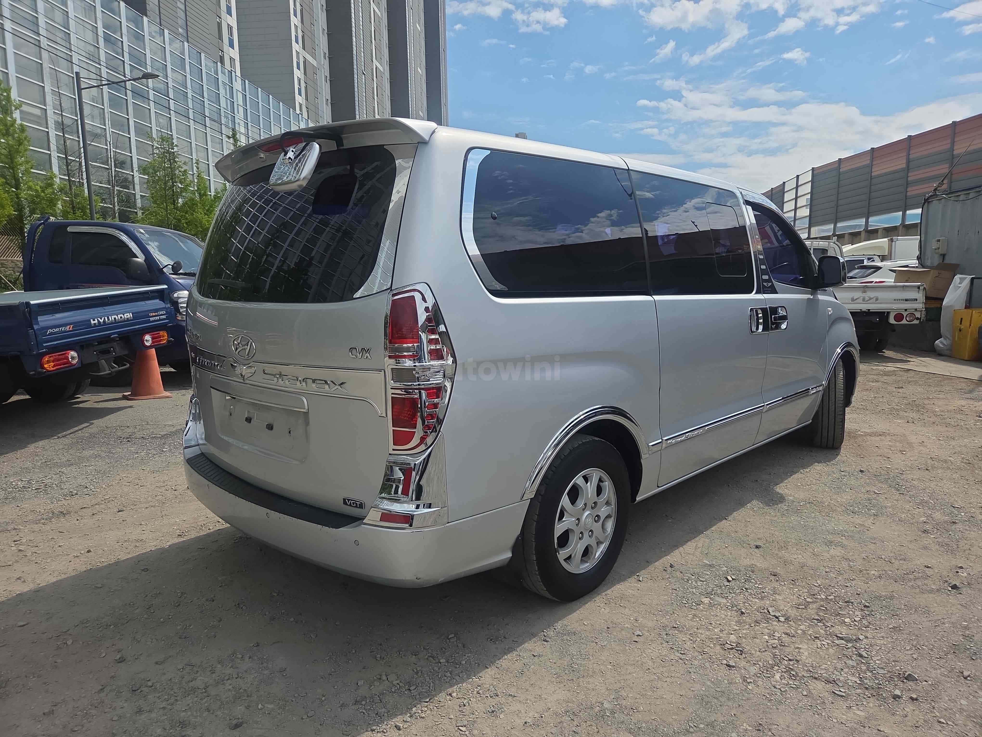 2009 HYUNDAI STAREX VIN: KMJWAH7JP9U155382