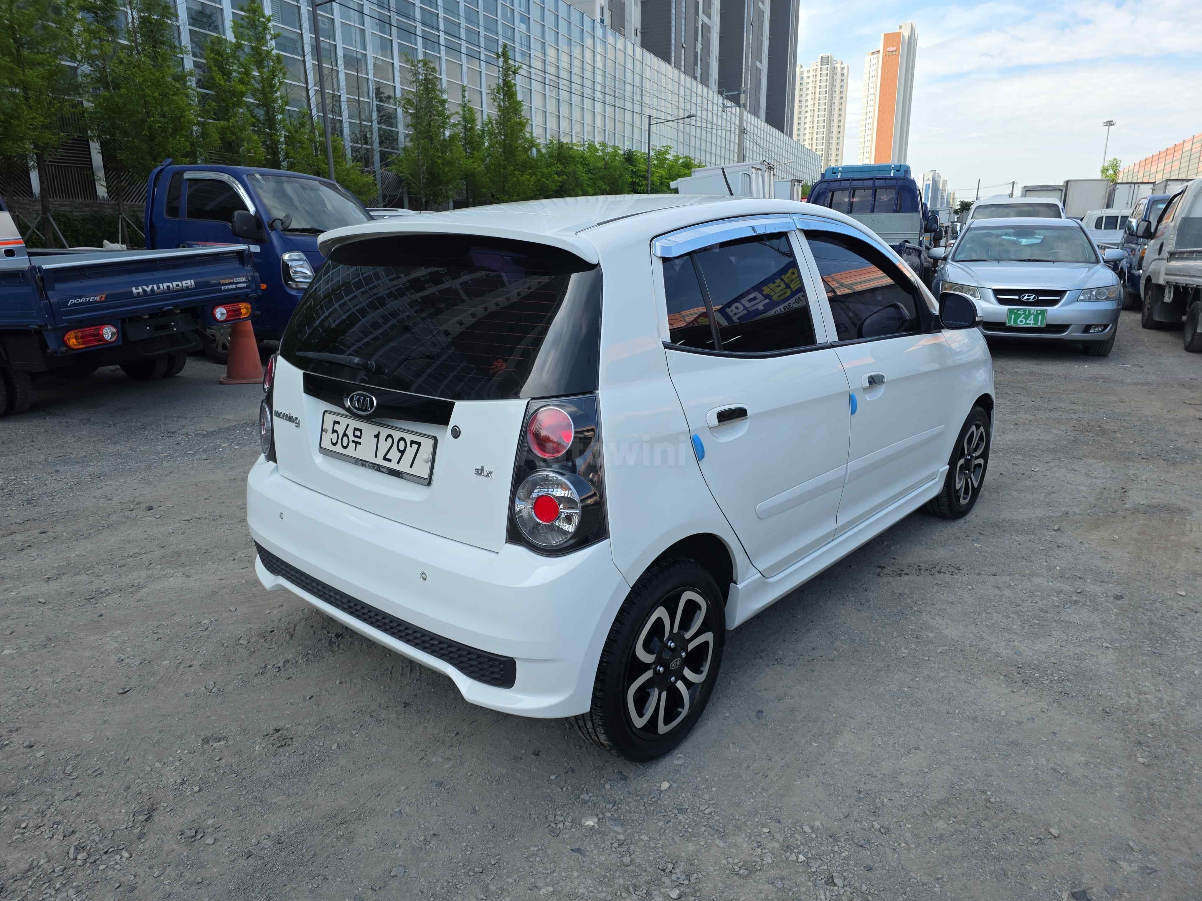 2011 KIA MORNING VIN: KNABM514BBT057765