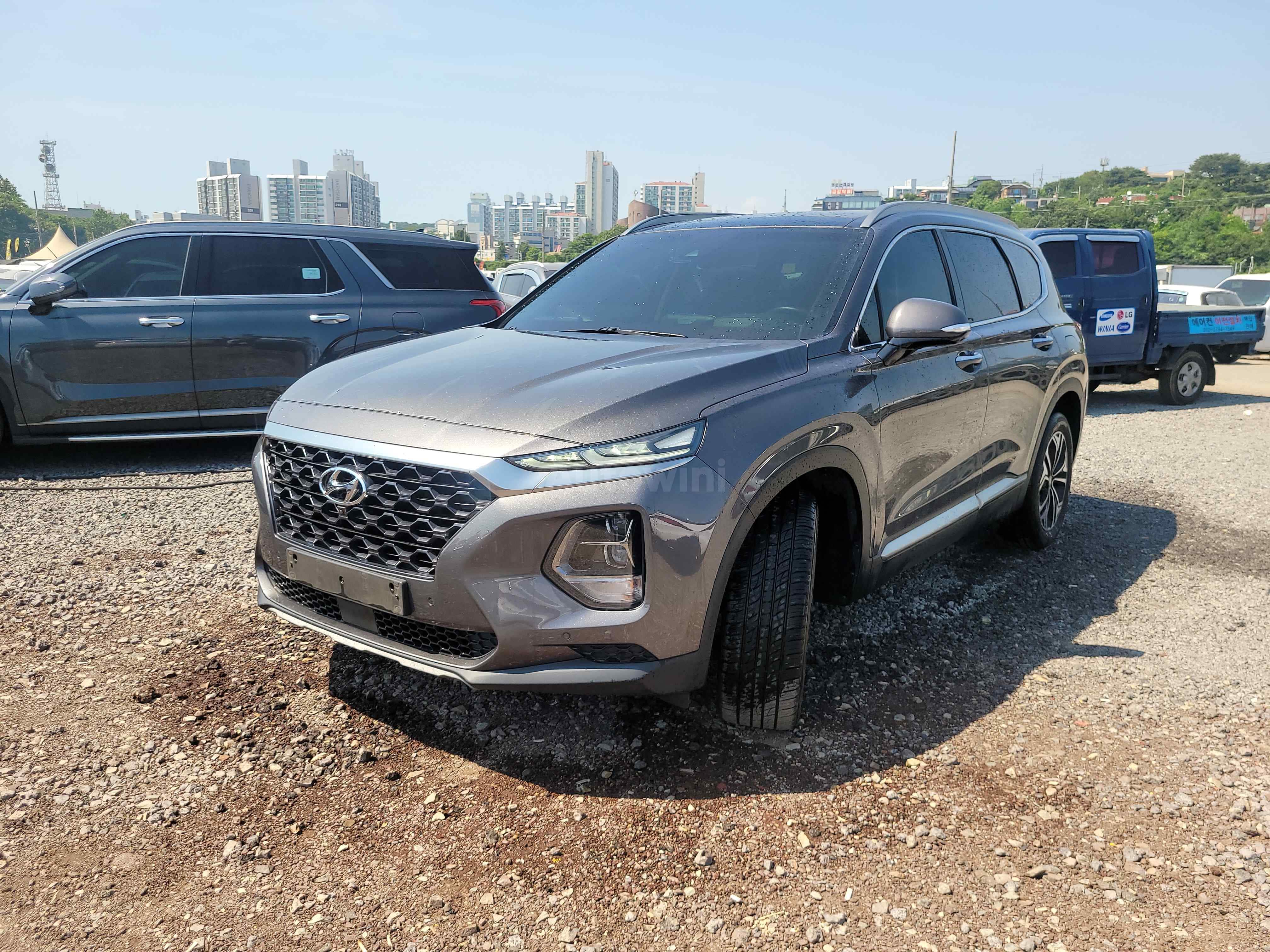 2019 HYUNDAI SANTAFE VIN: KMHS381ABKU056439